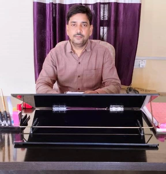 Dr. Vinay Kumar Giri